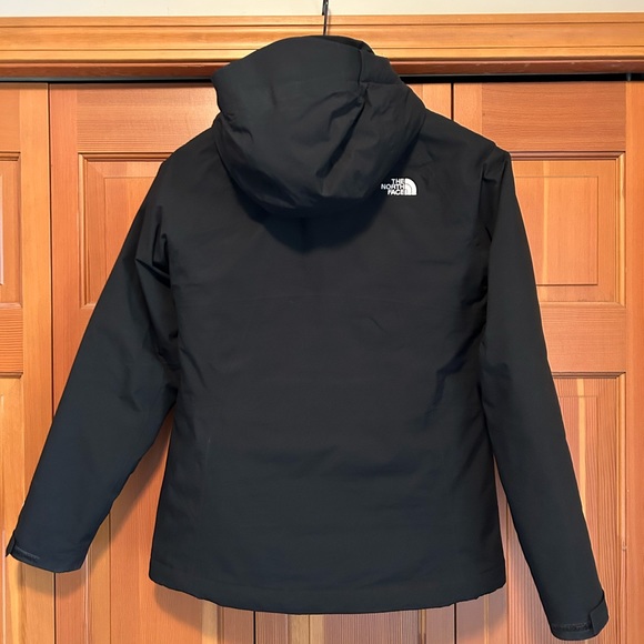 Women’s North Face Jacket - Picture 2 of 3